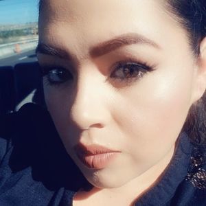 Meet your Posher, Ari